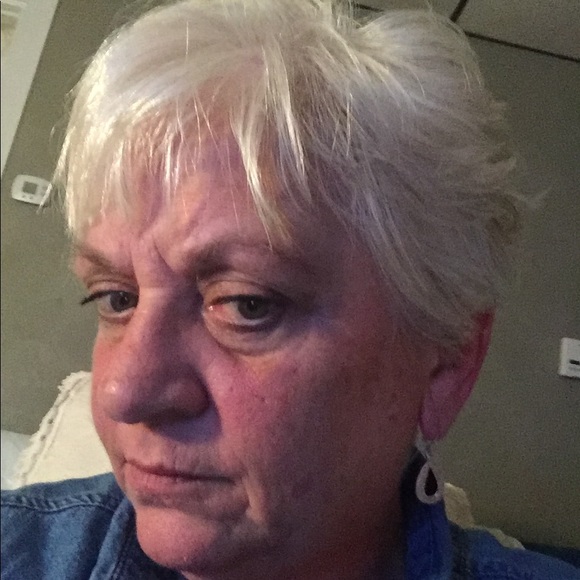 Meet your Posher, Ann - Picture 1 of 1